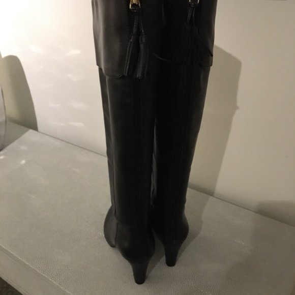 Tall boots - Picture 3 of 4